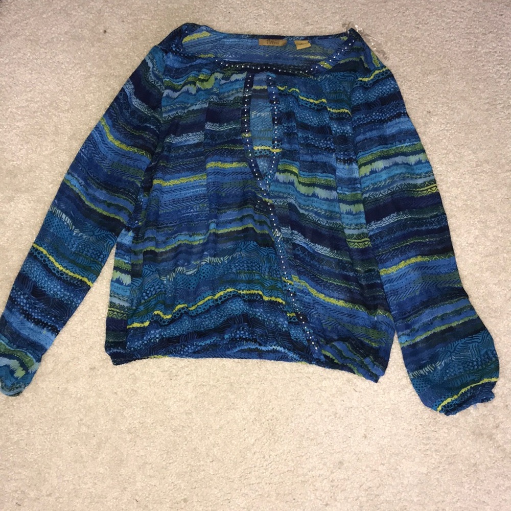 -long sleeve light weight top